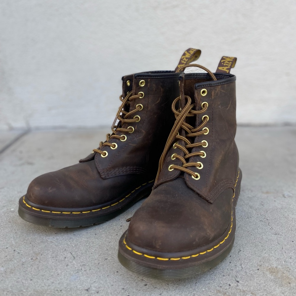 1460 Crazy Horse Leather Doc Martens